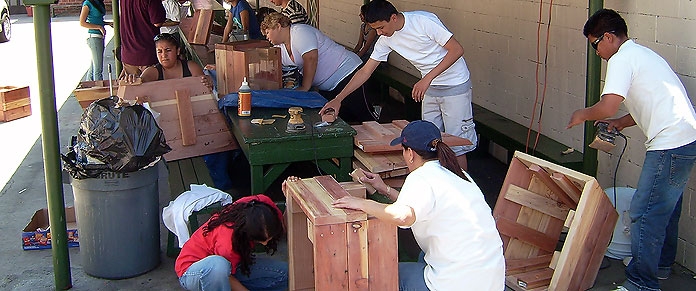 Healthy Neighborhoods - Living Room Build